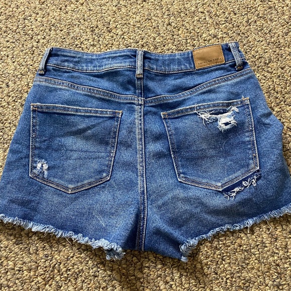 American eagle distressed denim shorts - Picture 2 of 2